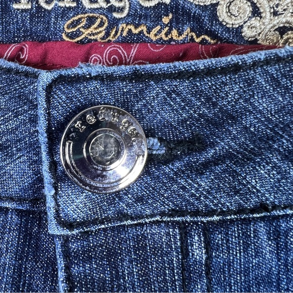 Refuge Premium Size 11 Dark Blue Wash Jeans Lo Rise w/5 Pockets & Belt Loops - Picture 6 of 15